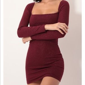 Lucy in the Sky Giulia Sparkling Square Neck Dress in Burgundy size XS